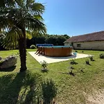 The Charming Private At La Grenouillere *