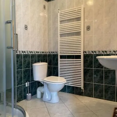 The Charming Private At La Grenouillere 펜션