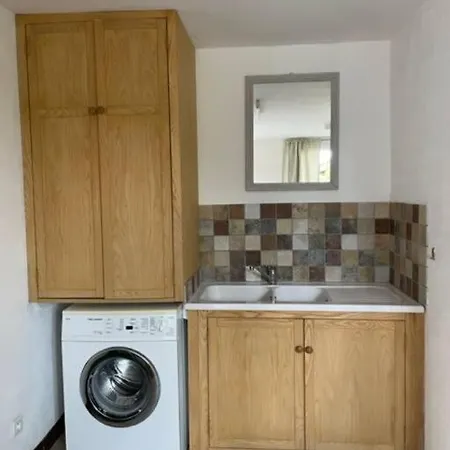 The Charming Private At La Grenouillere 펜션 *