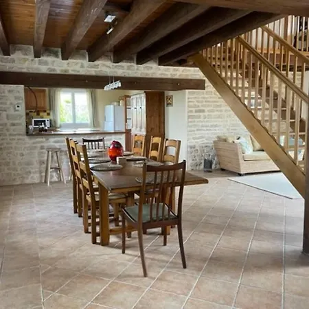 Дом отдыха The Charming Private At La Grenouillere Puyreaux