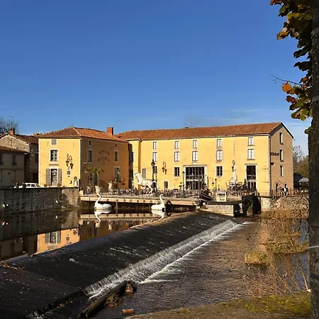 度假居 The Charming Private At La Grenouillere Puyreaux