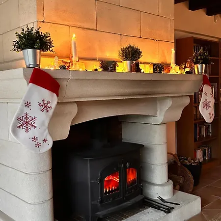 The Charming Private At La Grenouillere Puyreaux